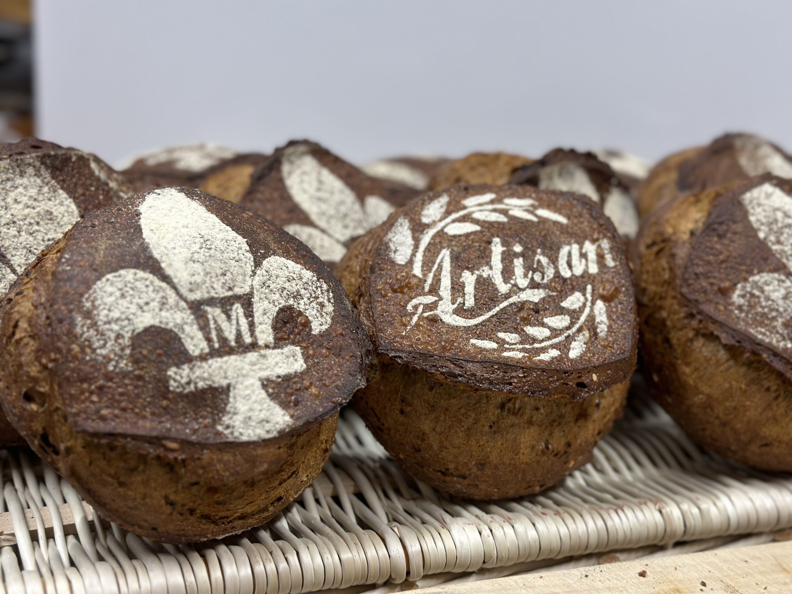 0010037-1 LE MONARQUE (2)